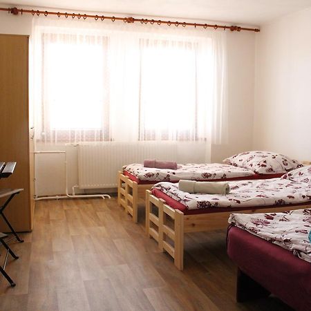 Penzion Bulhary S Vinnym Sklepem Dış mekan fotoğraf